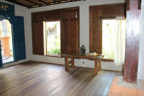 Hostal Bali Sunrise Villas & Restaurant