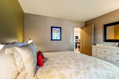 The Bluff Mountain Retreat