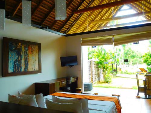 Hotel Blue Whale Resort & Kite Surfing