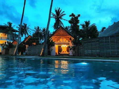 Hotel Blue Whale Resort & Kite Surfing