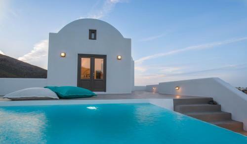 Azar Luxury Villas & Suites