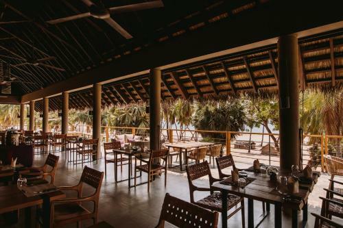 Hotel Karpaha Sands