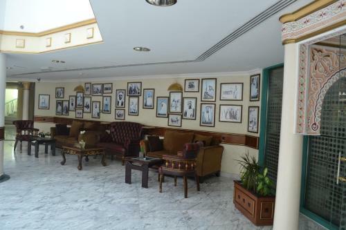 Hotel Tulip Inn Al Sharia