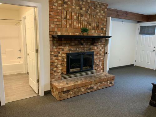 Rockerville Lodge & Cabins