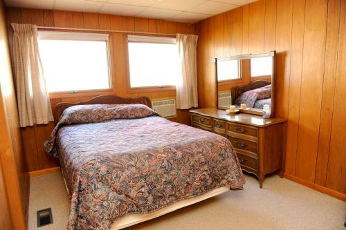 Hotel Clear Lake Resort