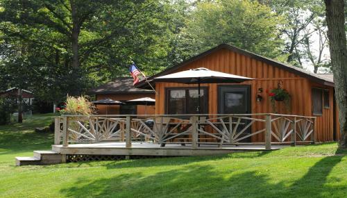 Hotel Clear Lake Resort