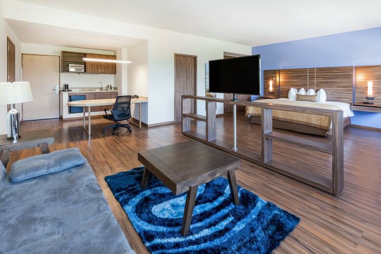 Hotel Wyndham Garden Colima