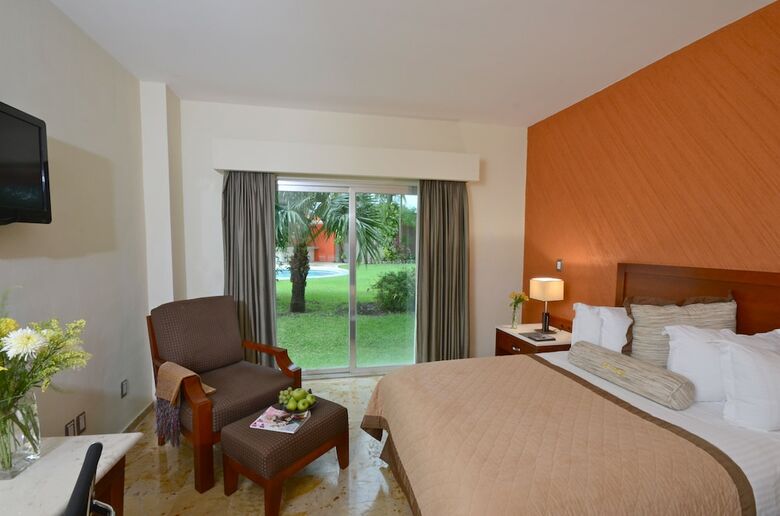 Hotel Wyndham Garden Colima