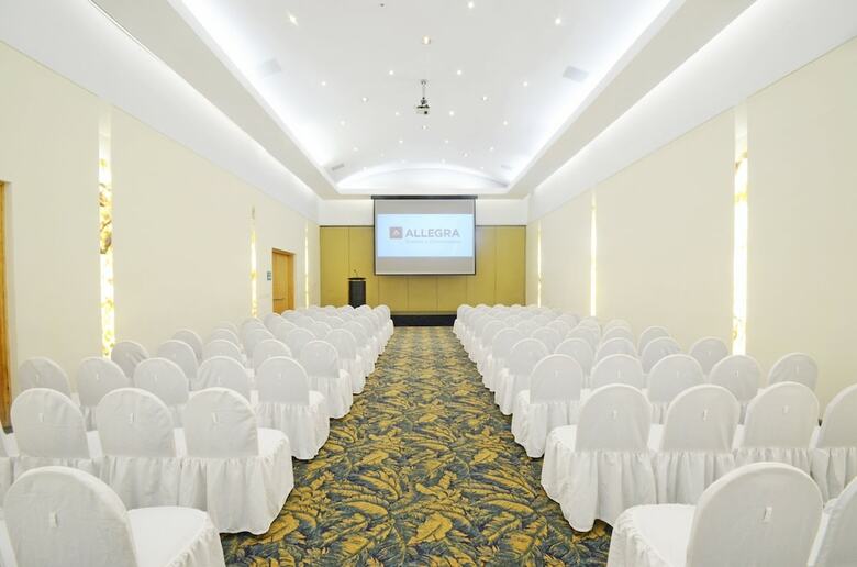 Hotel Wyndham Garden Colima