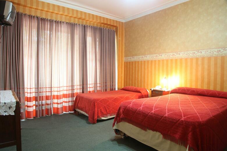 Hotel Reina