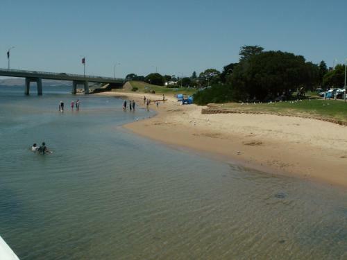 Apartamentos Black Dolphin Waterfront Townhouse - Bay Views