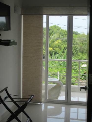 Lili House