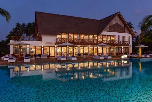 Hotel Mercure Maldives Kooddoo Resort