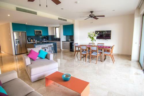 Cosmo Huatulco
