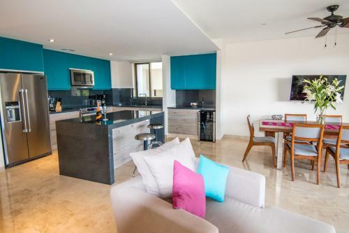 Cosmo Huatulco
