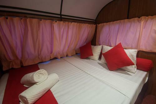 Hotel Yala Caravan Village