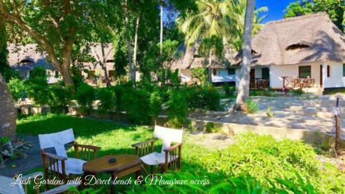 Hotel Menai Bay Beach Bungalows