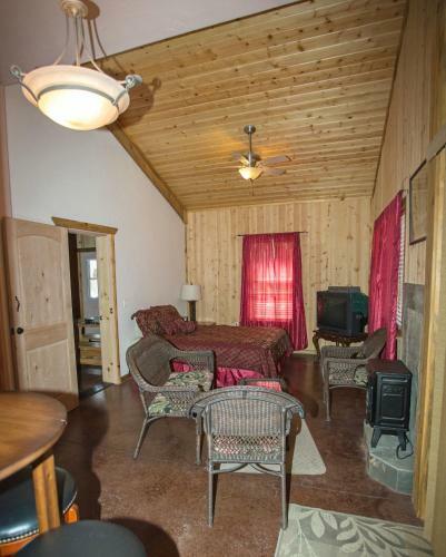 Hotel Diamondstone Guest Lodges