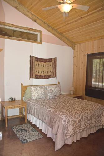 Hotel Diamondstone Guest Lodges