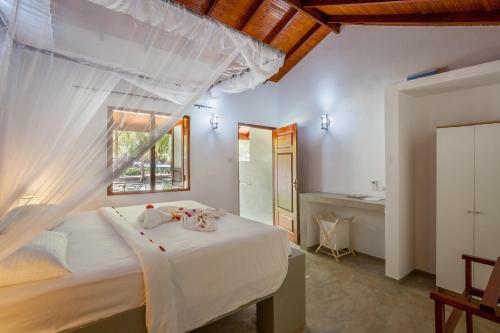 Hotel De Silva Palm Resort