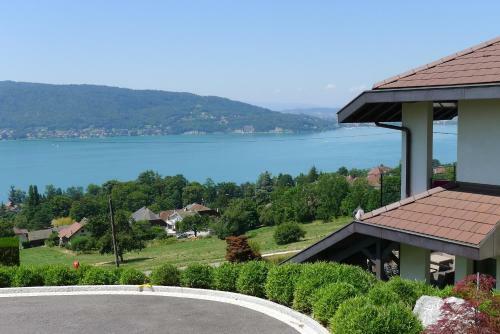 Hostal Le Clos Du Lac - Location de Chambres