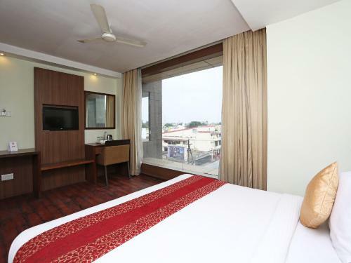 Capital O 9580 Hotel Garnet Inn