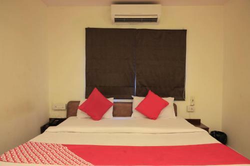 Oyo 15211 Hotel Midas