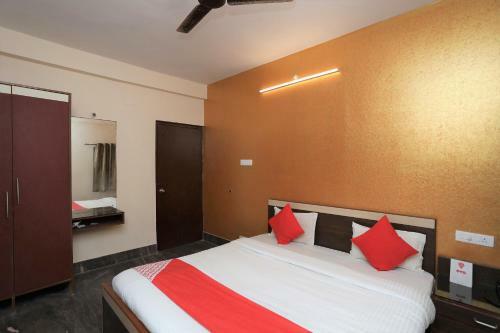 Hotel Oyo 8098 Livin Hub