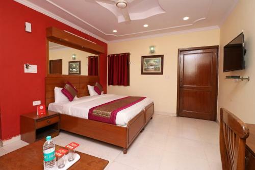 Hotel Oyo 10661 Dsr Classic