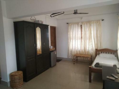 Hotel Kadmath Beach Resort