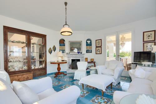 Amore Rentals - Villa Ortensia