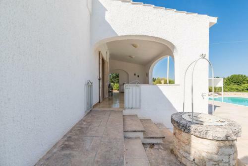 Charming Villas With Pool In Valle D'itria