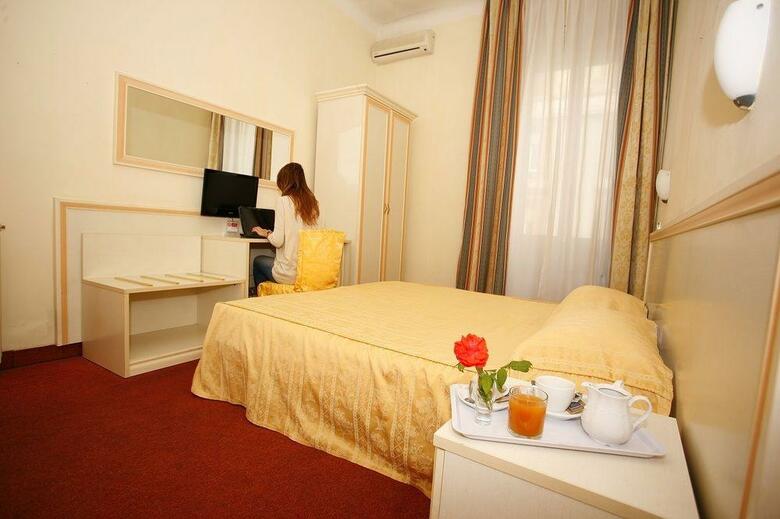 Hotel Adler