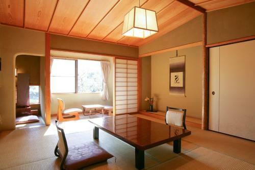 Kaiseki Ryokan Ashikari