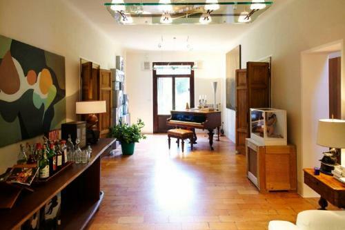 Bastia Villa Sleeps 9 Pool Wifi T737706