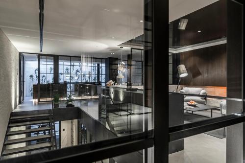 Apartment 7