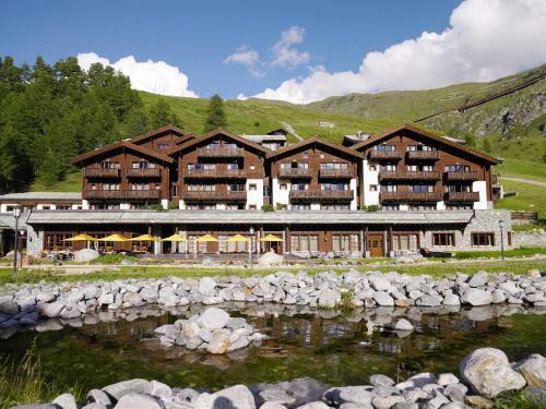 Hotel Riffelalp Resort 2222m