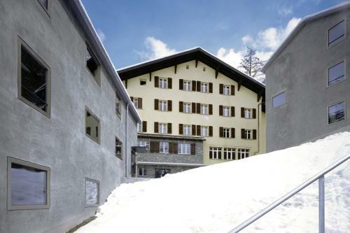 Zermatt Youth Hostel - Private Rooms