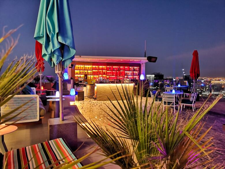 Hotel Andaz Capital Gate Abu Dhabi ? A Concept By Hyatt