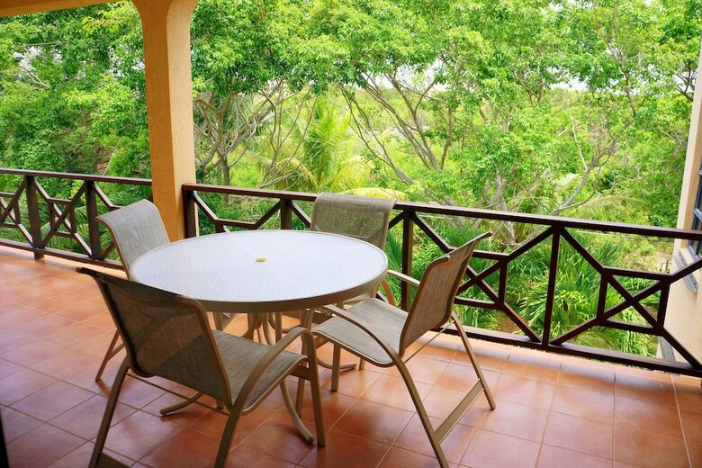 Paradise Cove Resort