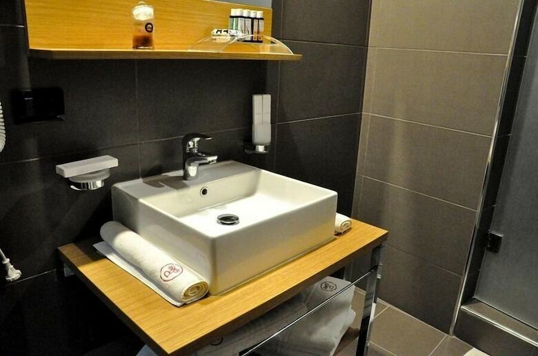 Rapos Resort Hotel