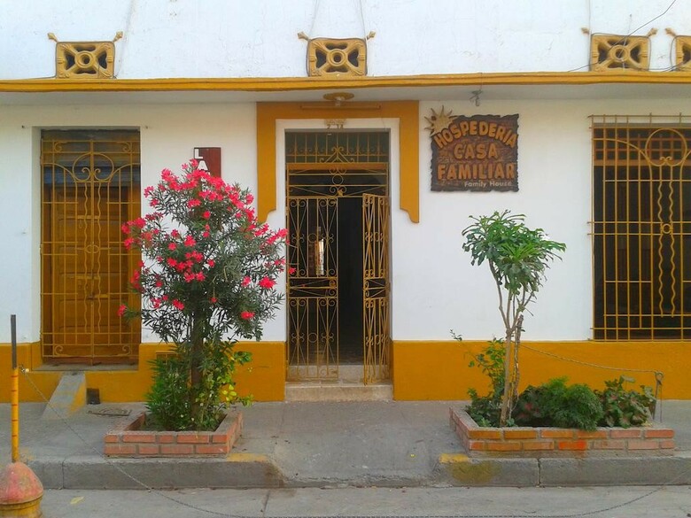 Hostal Hospeder�a Casa Familiar