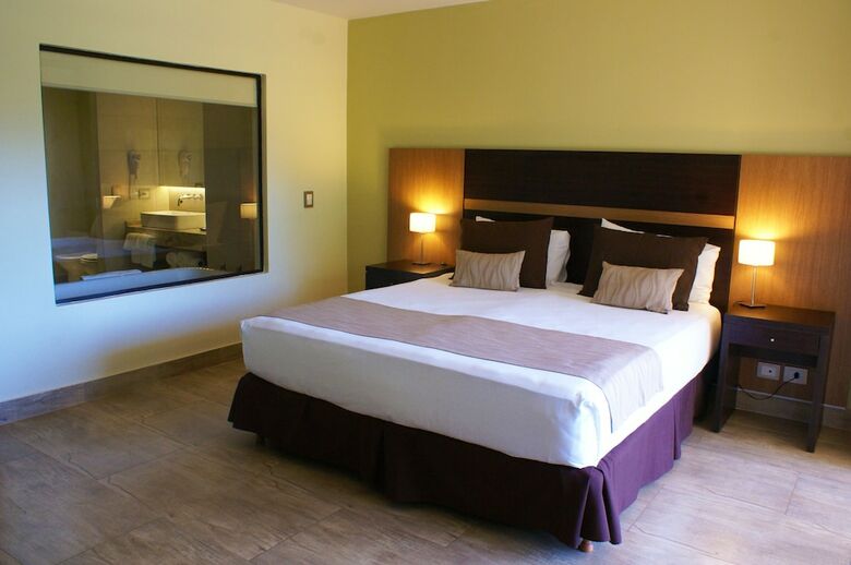 Pirayu Hotel