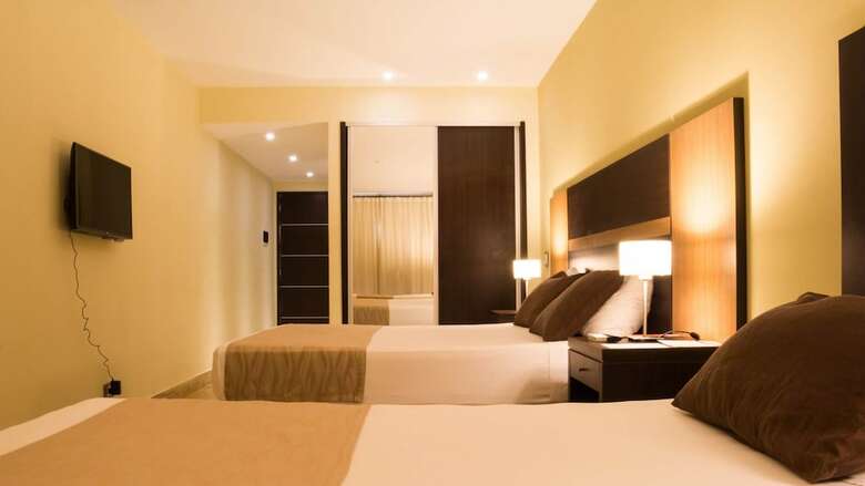 Pirayu Hotel