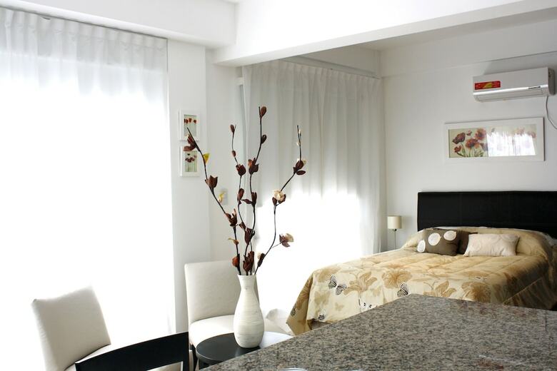 Apartamentos Arenales Suites