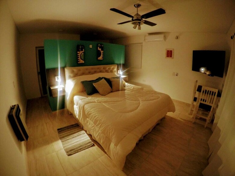 Aparthotel Arroyo Suite House