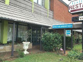 Hotel Town & Country Motel