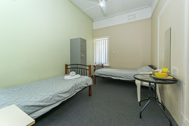 Hostal Victoria Park Lodge - Hostel