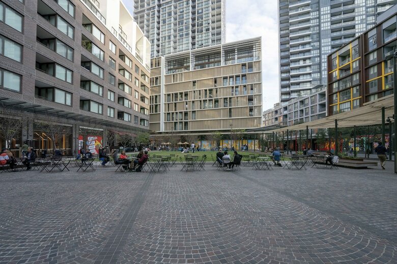 Modern Apartment In Darling Harbour