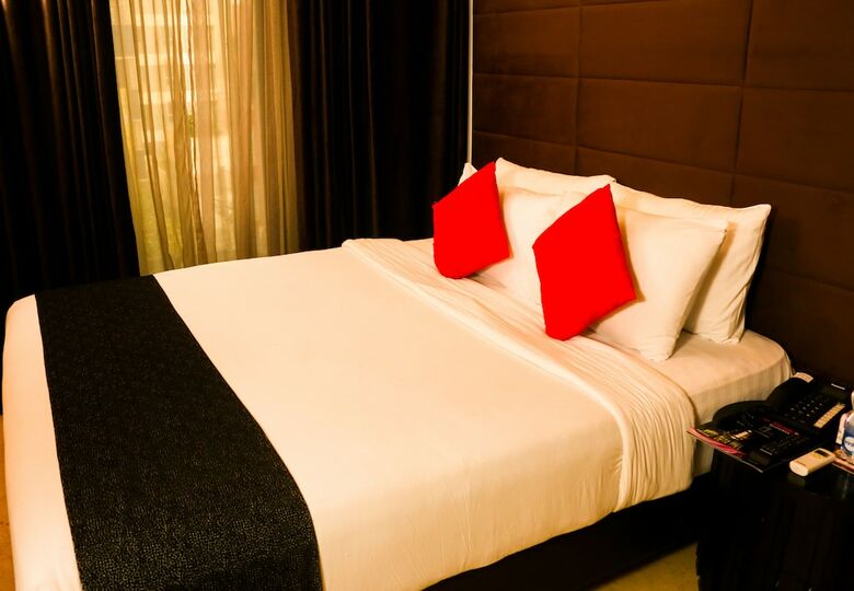 Hotel Monsoon Inn